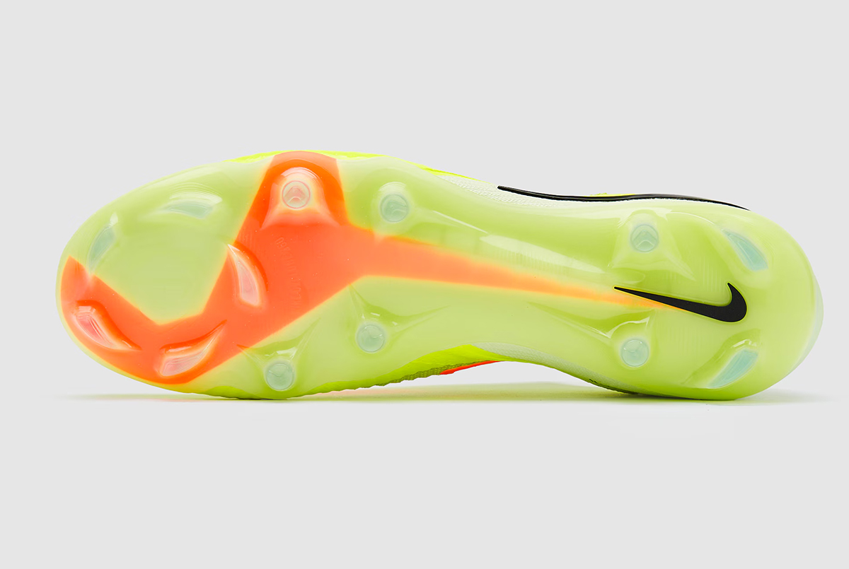 Футбольные бутсы Nike Phantom 6 Elite FG HJ2146-801