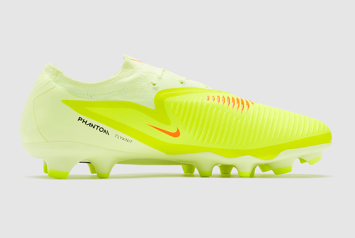 Футбольные бутсы Nike Phantom 6 Pro FG HJ4122-800