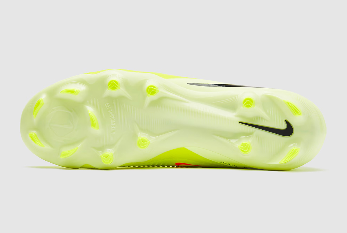 Футбольные бутсы Nike Phantom 6 Pro FG HJ4122-800