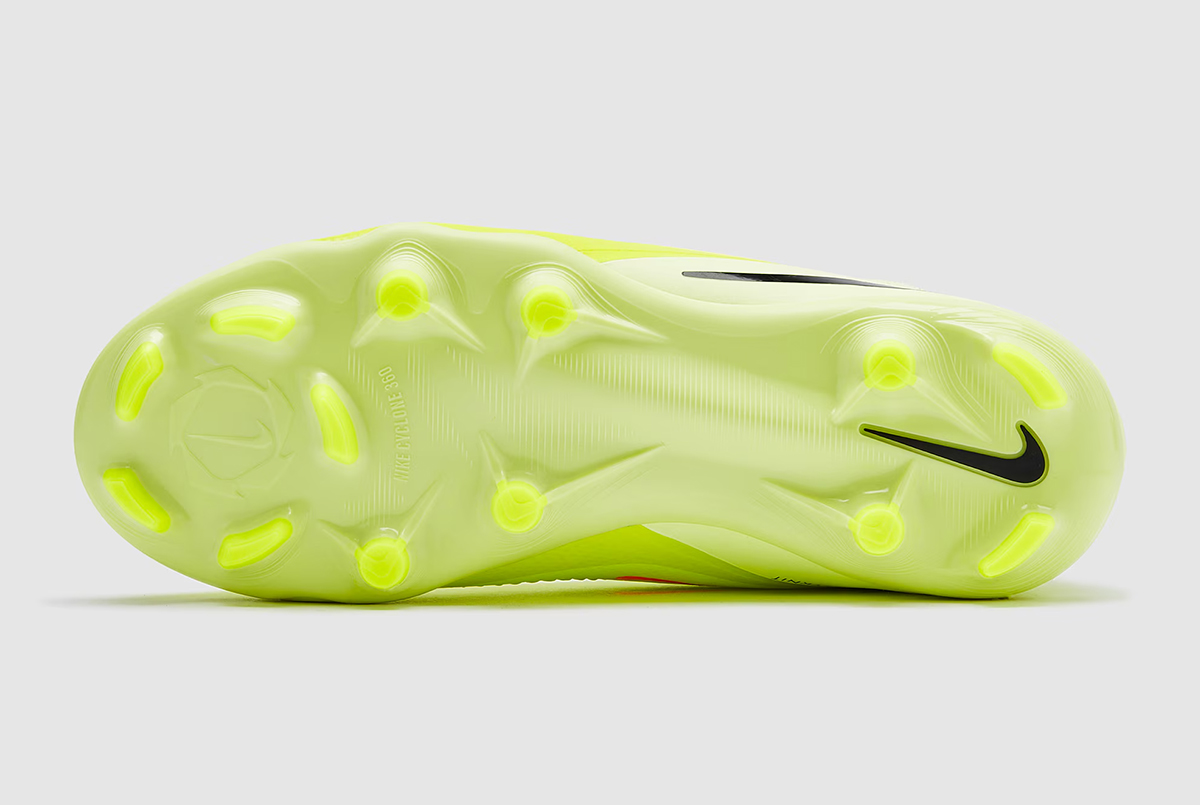 Детские футбольные бутсы Nike Phantom 6 Pro Low MG Junior HM9204-800