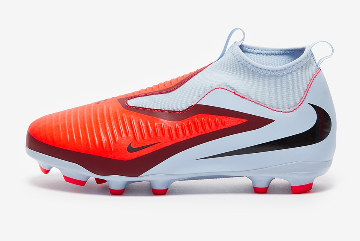 Детские футбольные бутсы Nike Phantom 6 Academy High MG Junior HQ2042-400