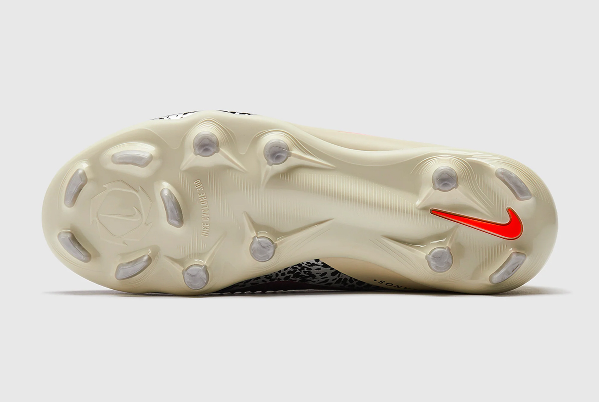 Детские футбольные бутсы Nike Phantom 6 Academy NU3 MG Junior IO8480-661