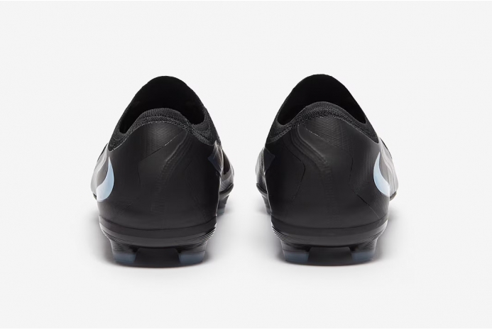 Детские футбольные бутсы Nike Phantom 6 Pro Low MG Junior HM9204-003