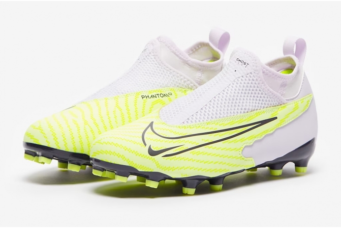 Детские футбольные бутсы Nike Phantom GX Academy DF MG Junior DD9546-705