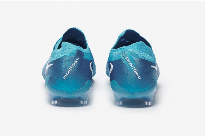 Детские футбольные бутсы Nike Phantom GX II Elite AG-Pro Junior FJ2554-400
