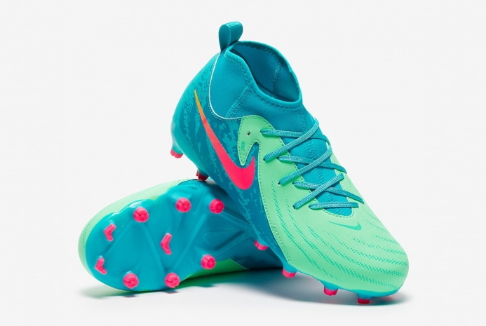 Детские футбольные бутсы Nike Phantom Luna II Academy LV8 MG Junior FQ7389-300