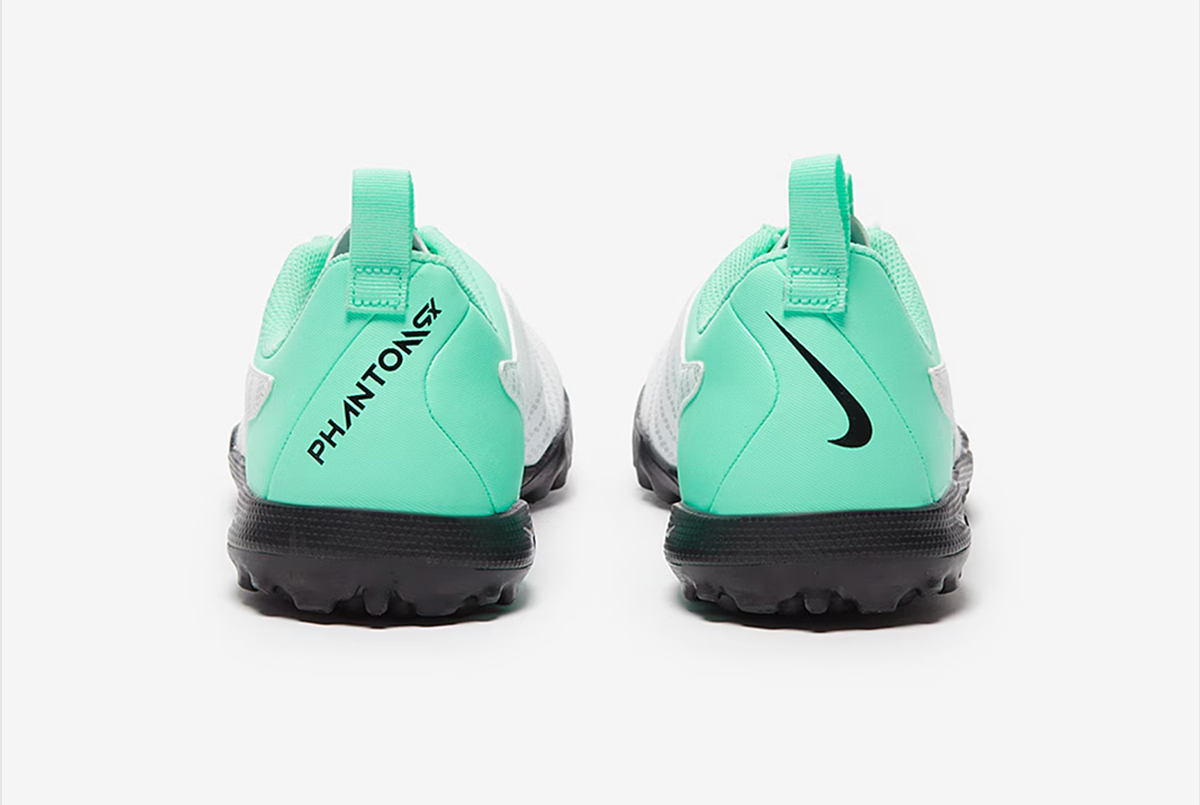 Детские сороконожки Nike Phantom GX Academy TF Junior DD9557-300