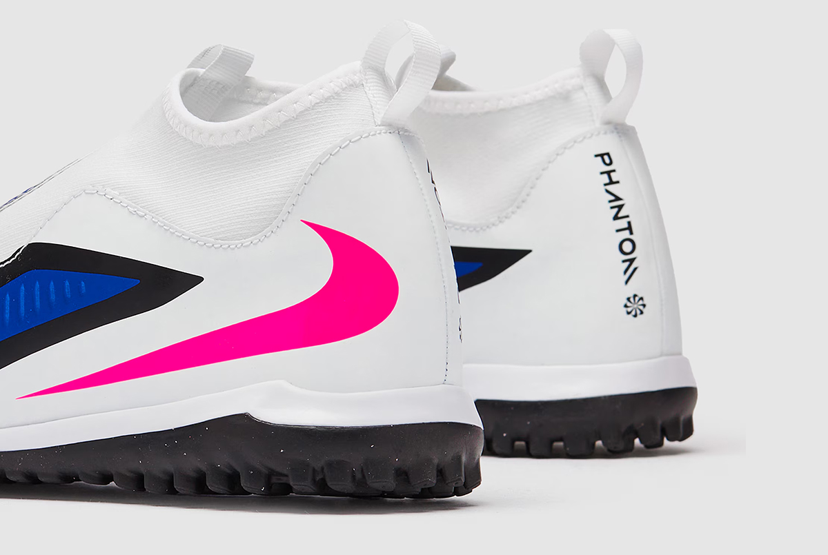 Детские сороконожки Nike Phantom 6 Academy High TF Junior HQ2049-446