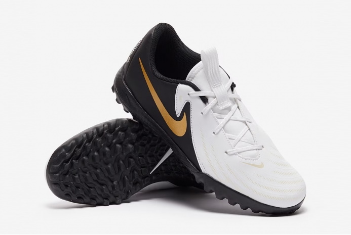 Детские сороконожки Nike Phantom GX II Academy TF Junior FJ2608-100