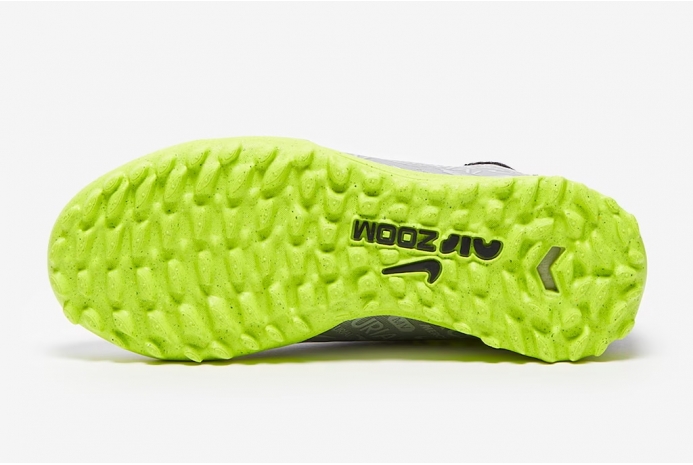 Детские сороконожки Nike Air Zoom Mercurial Vapor 15 Academy XXV TF Junior FJ2039-060