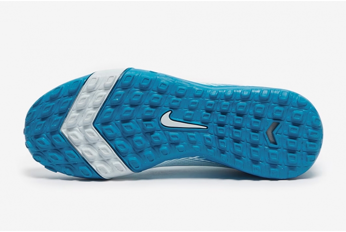 Детские сороконожки Nike Air Zoom Mercurial Vapor 16 Academy TF Junior FQ8284-400