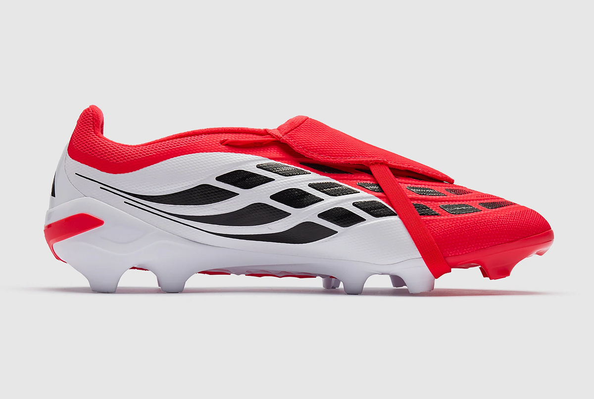 Футбольные бутсы Adidas Predator League Tongue FG JS0422