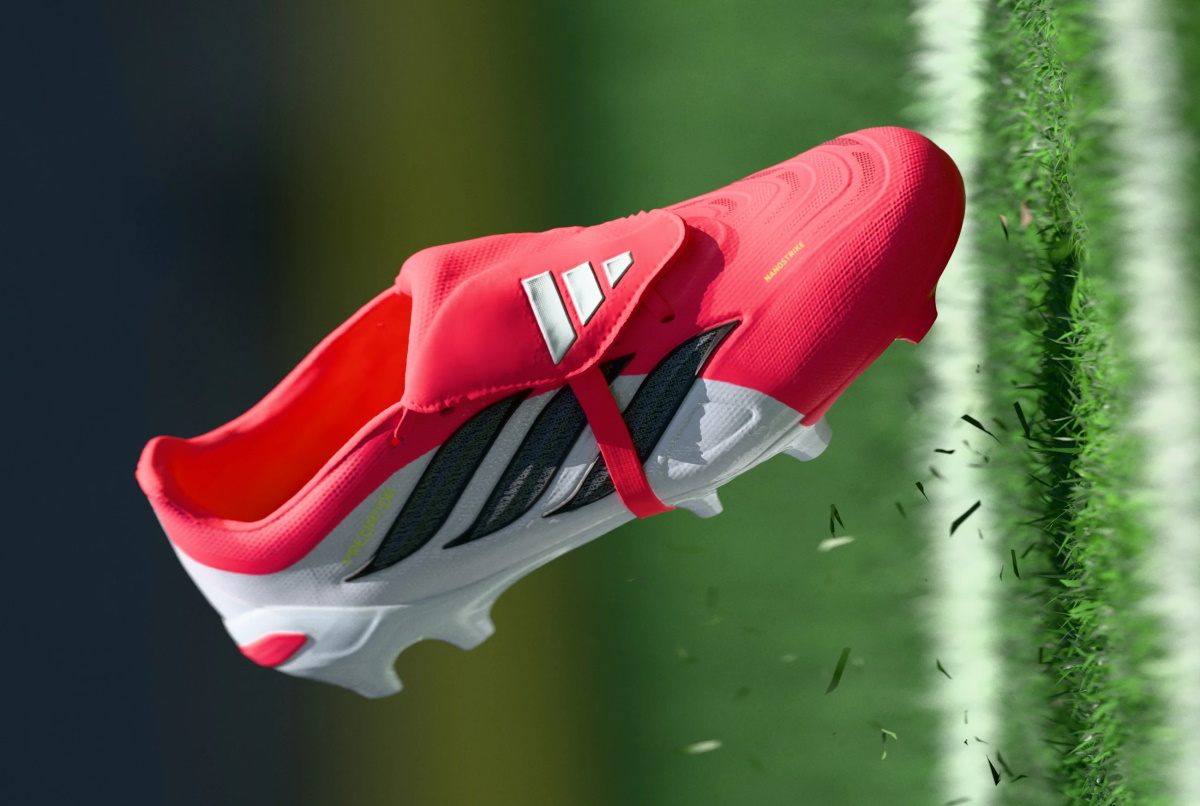 Футбольные бутсы Adidas Predator League Tongue FG JS0422