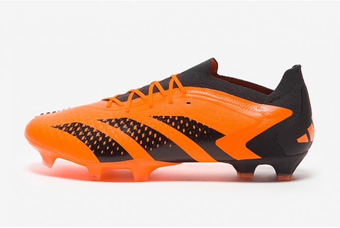 Футбольні бутси Adidas Predator Accuracy.1 Low FG GW4574