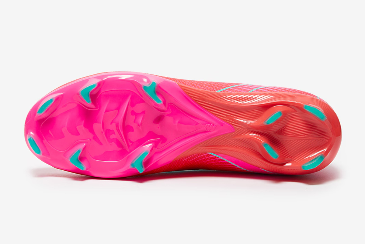 Футбольные бутсы Nike Air Zoom Mercurial Vapor 16 Pro FG FQ8685-800