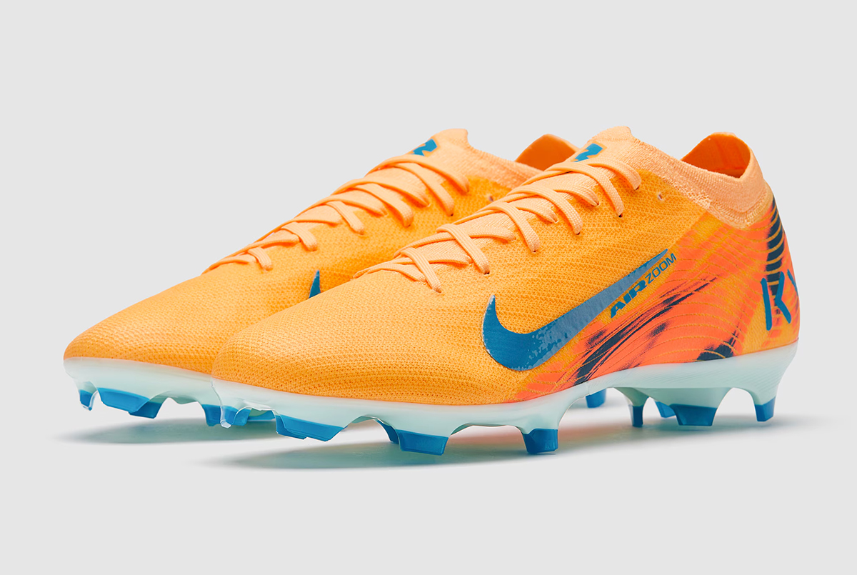 Футбольные бутсы Nike Air Zoom Mercurial Vapor 16 Pro x Mbappe FG FQ8689-801