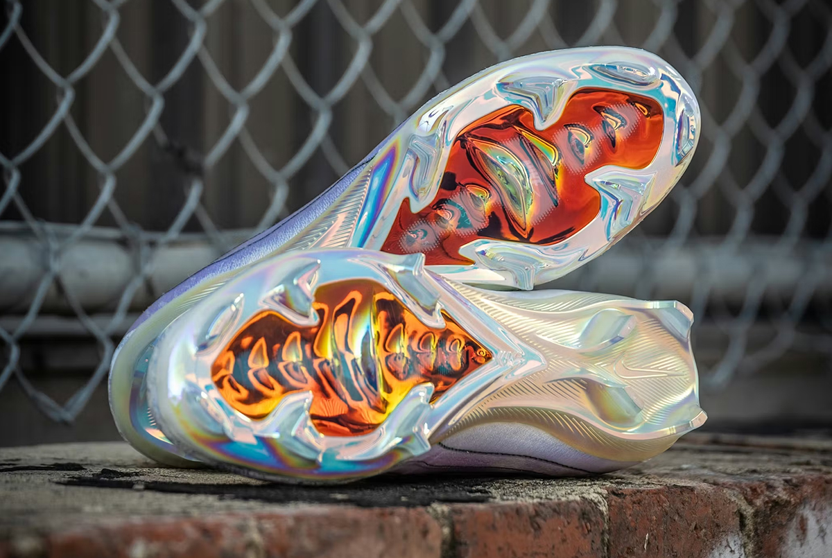 Футбольные бутсы Nike Air Zoom Mercurial Vapor 16 Elite x AM95 SE FG HV9915-100