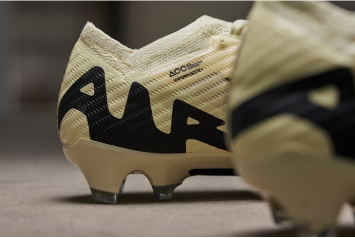 Футбольні бутси Nike Air Zoom Mercurial Vapor 15 Elite FG DJ4978-700