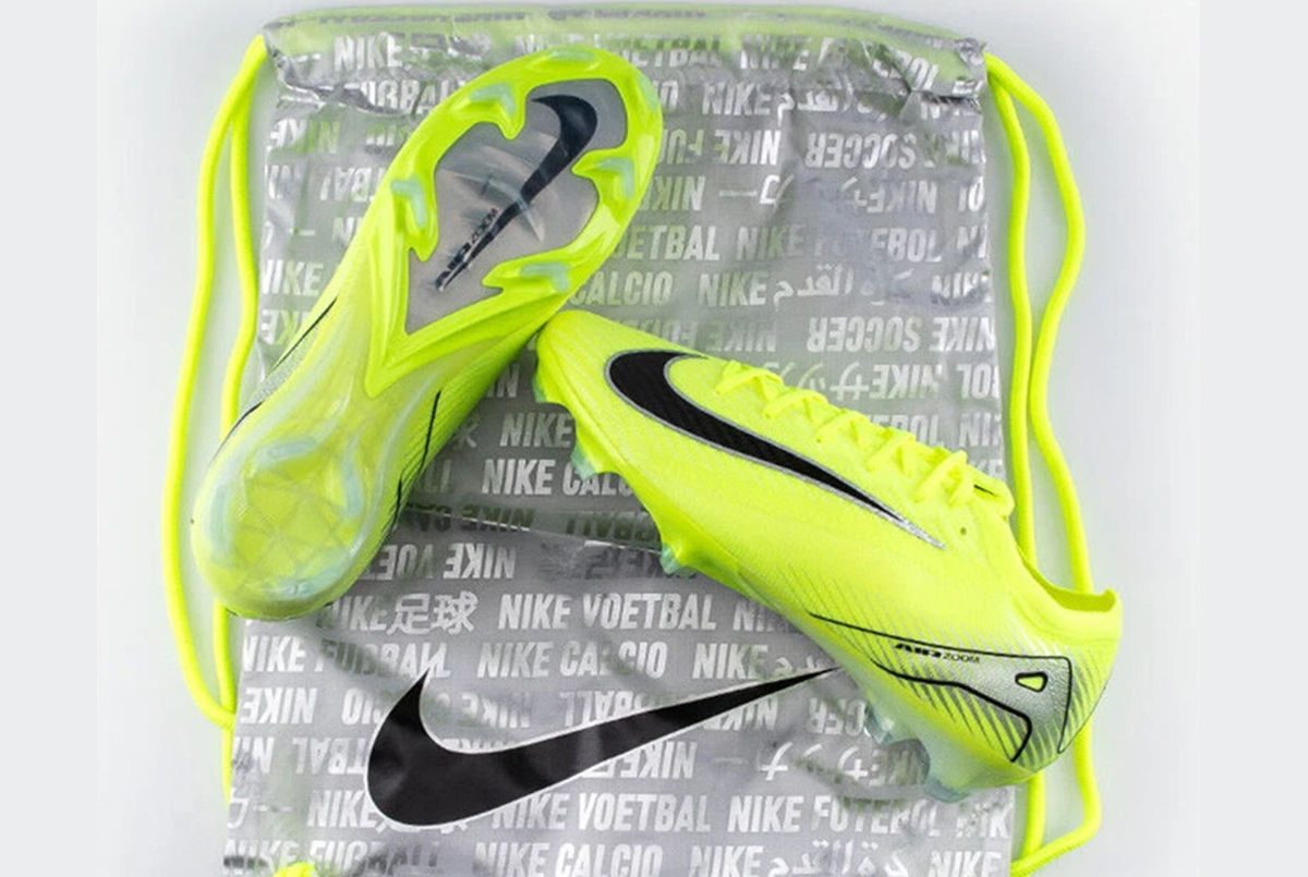 Футбольные бутсы Nike Air Zoom Mercurial Vapor 16 Elite FG FQ1457-700