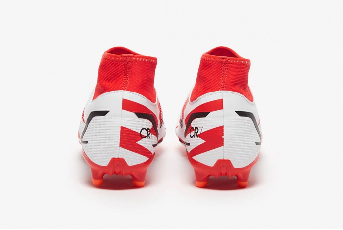 Футбольні бутси Nike Mercurial Superfly 8 Academy CR7 MG DB2854-600
