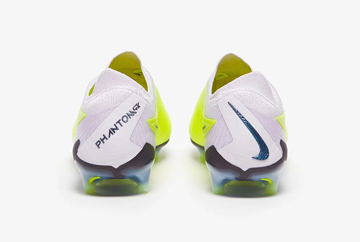 Футбольные бутсы Nike Phantom GX Elite FG DC9968-705