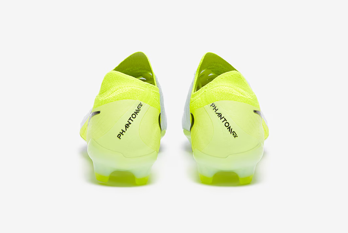 Футбольные бутсы Nike Phantom GX II Elite FG FJ2559-003