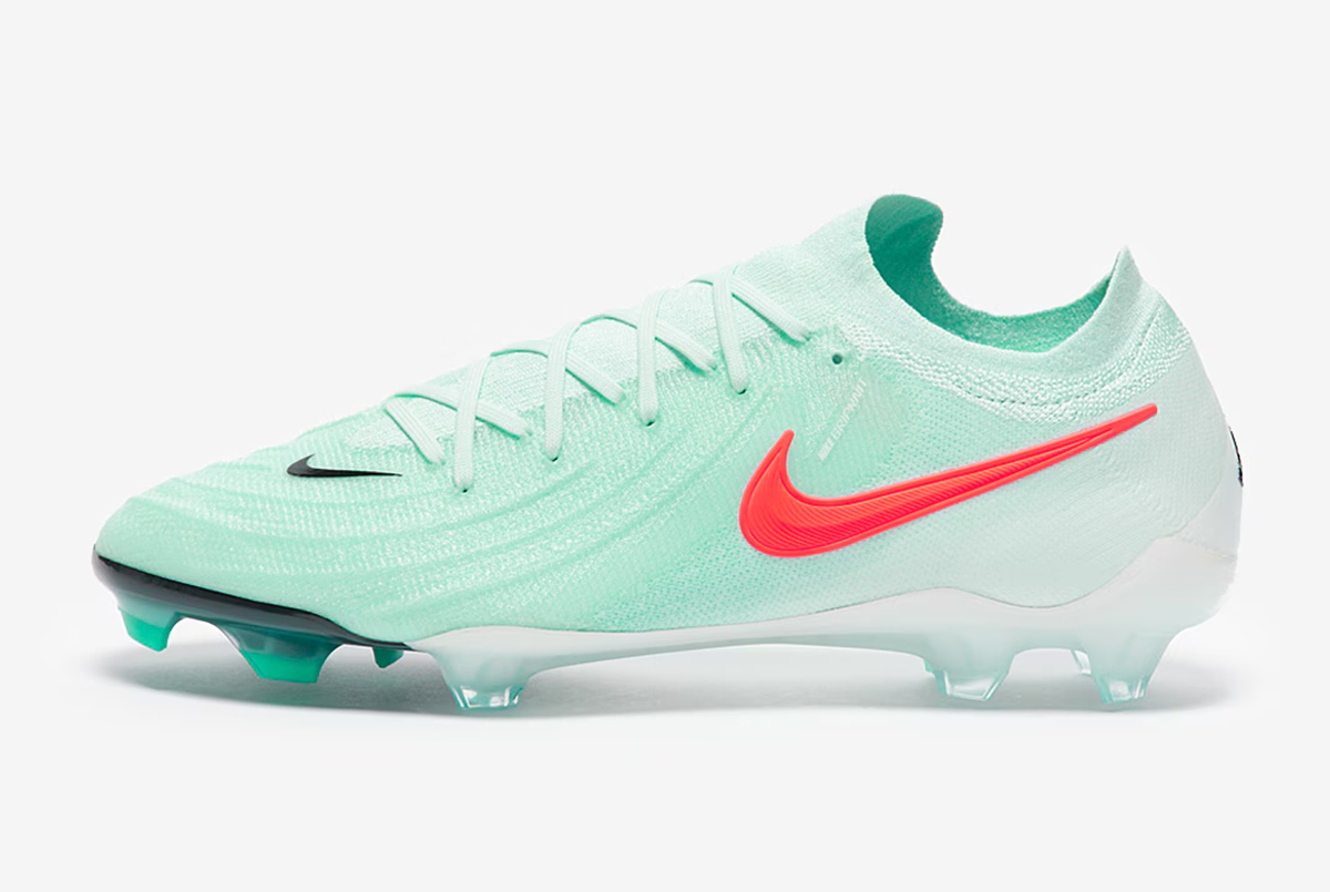 Футбольные бутсы Nike Phantom GX II Elite FG FJ2559-300