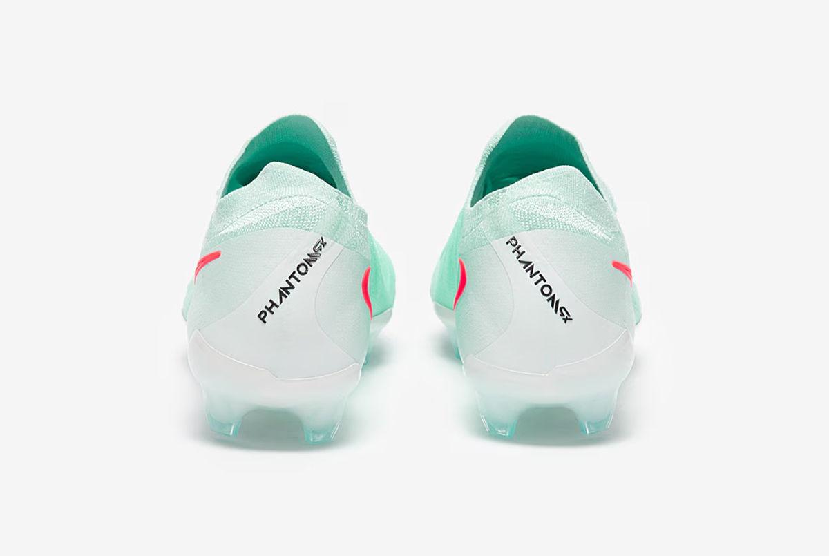 Футбольные бутсы Nike Phantom GX II Elite FG FJ2559-300