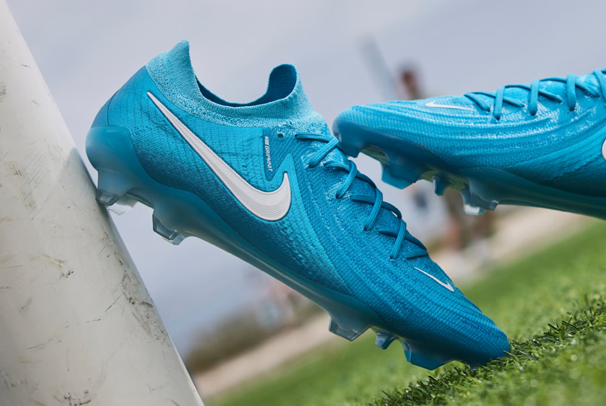 Футбольные бутсы Nike Phantom GX II Elite FG FJ2559-400