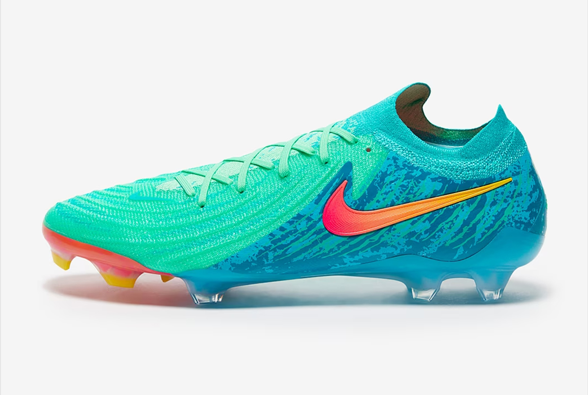 Футбольні бутси Nike Phantom GX II Elite FG FJ2560-300