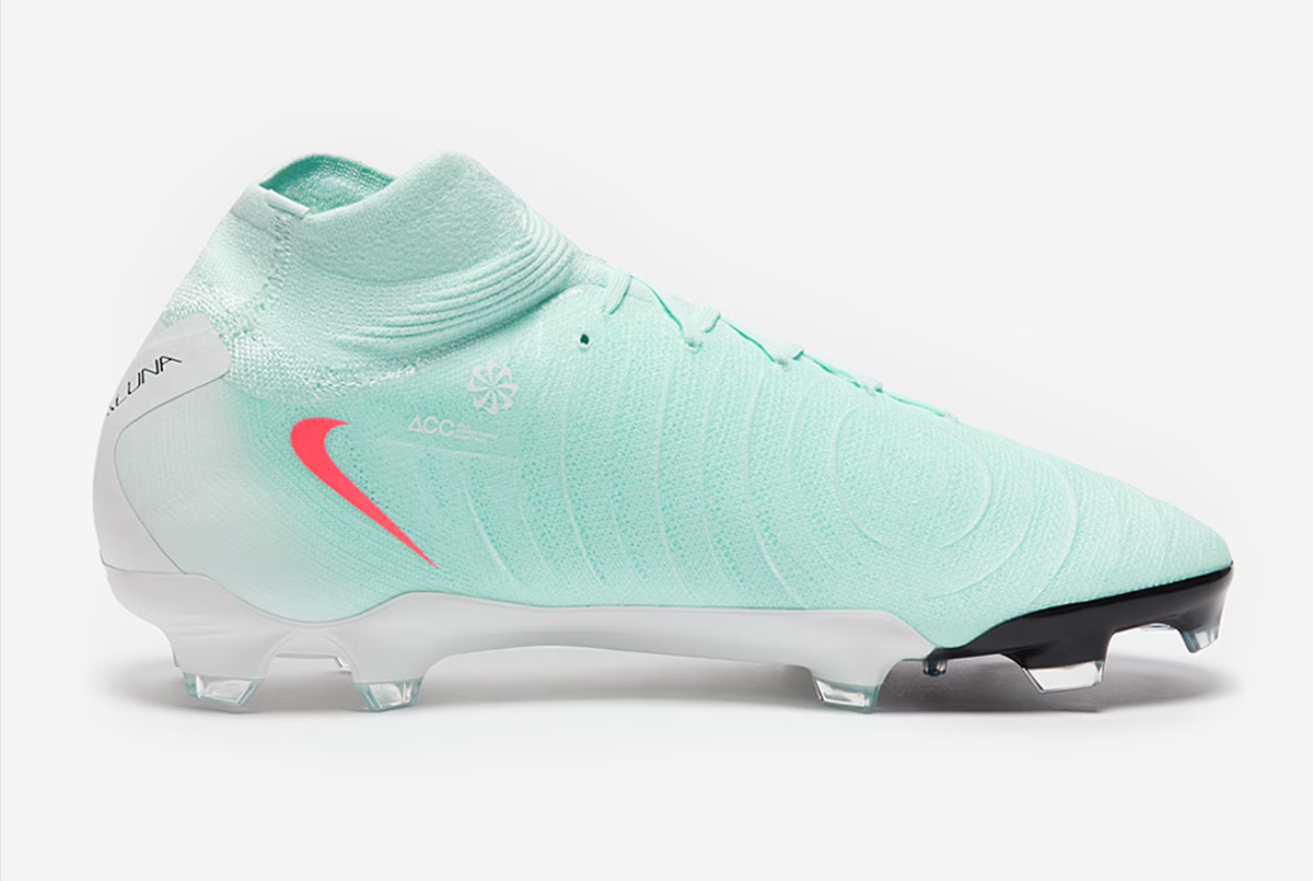 Футбольные бутсы Nike Phantom Luna II Pro FG FJ2575-300