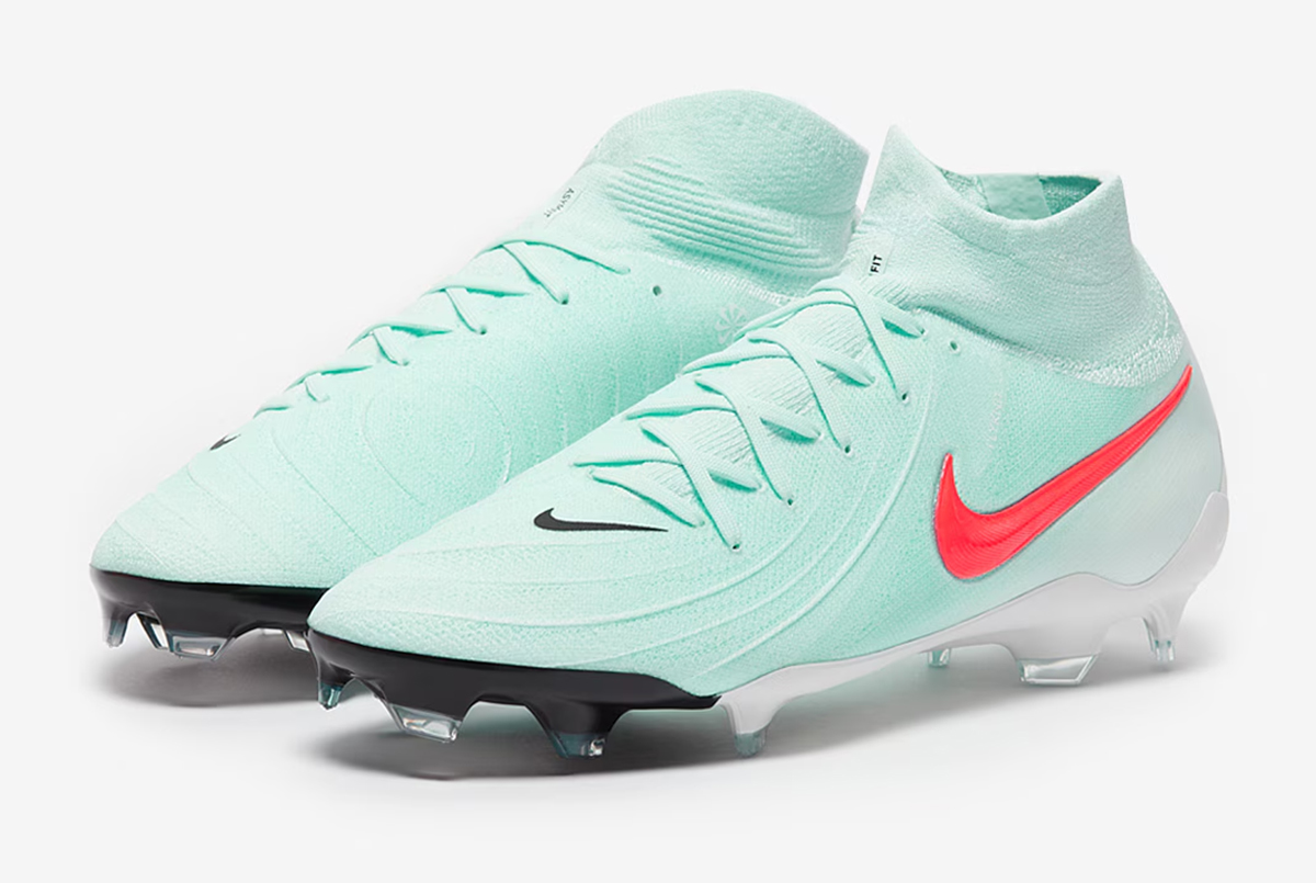 Футбольные бутсы Nike Phantom Luna II Pro FG FJ2575-300