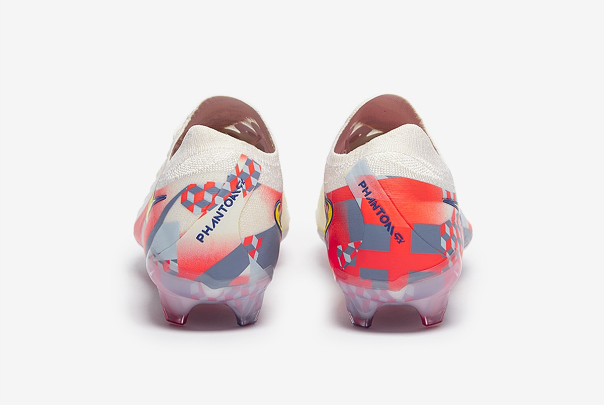 Футбольные бутсы Nike Phantom GX II Elite SE x Barna FG FZ1527-001