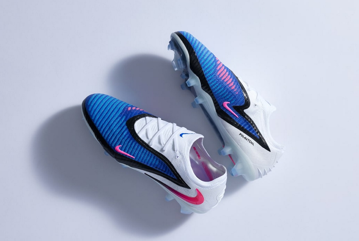 Футбольные бутсы Nike Phantom 6 Elite FG HJ2146-446