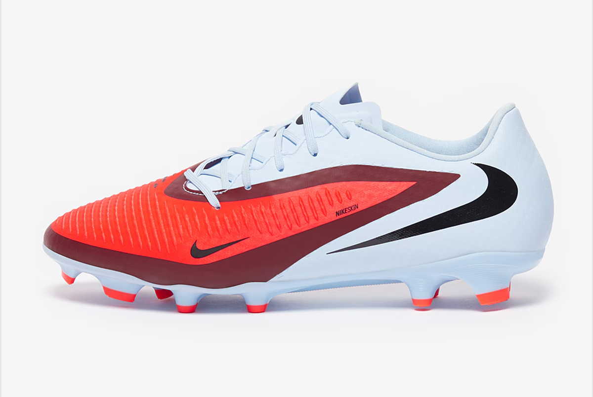 Футбольні бутси Nike Phantom 6 Academy Low MG HJ4564-400