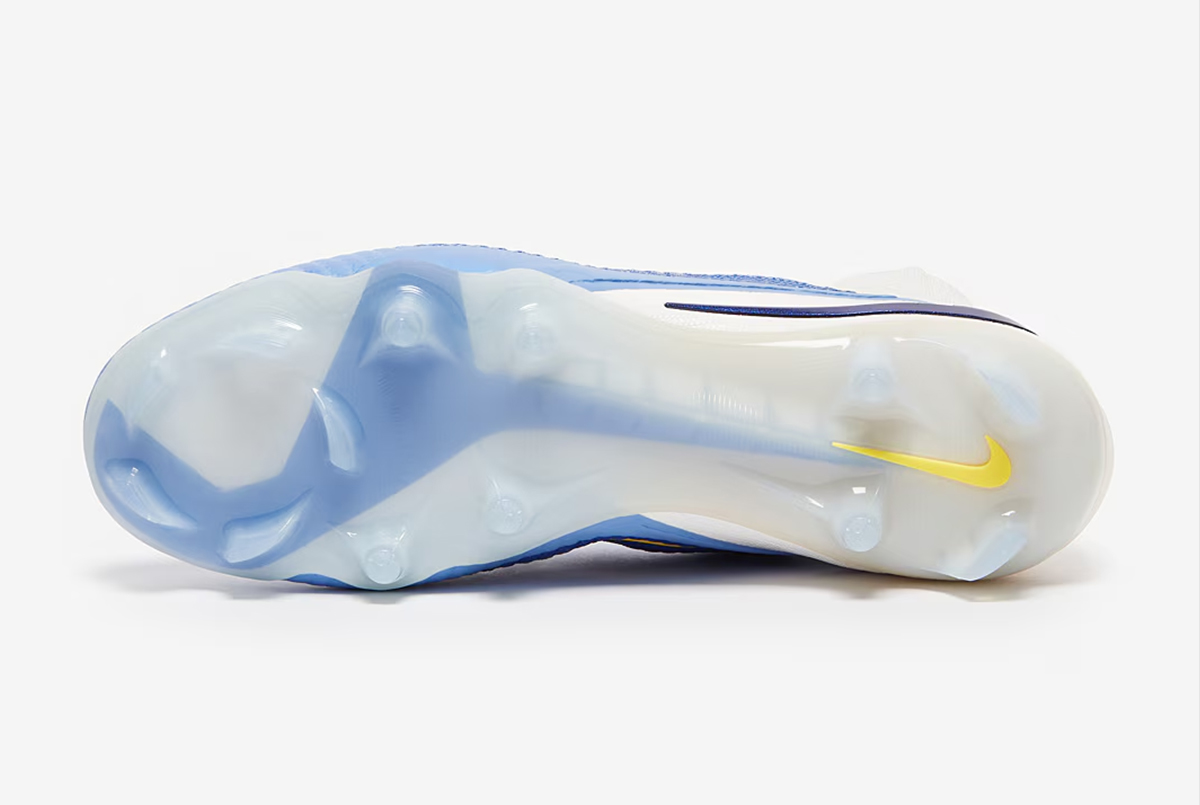 Футбольные бутсы Nike Phantom 6 Elite High FG HQ2328-400