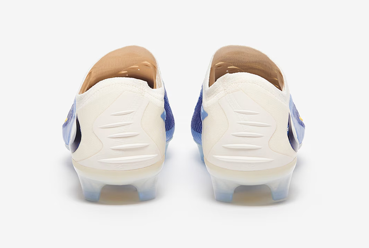 Футбольные бутсы Nike Phantom 6 Elite FG HQ2331-400