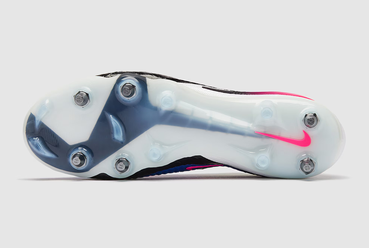 Футбольные бутсы Nike Phantom 6 Elite SG-Pro HV8988-446