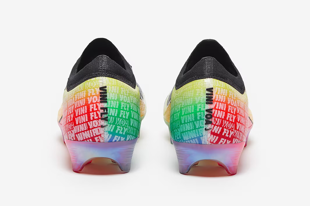 Футбольные бутсы Nike Air Zoom Mercurial Vapor 16 Elite x Vini JR FG IB2356-001