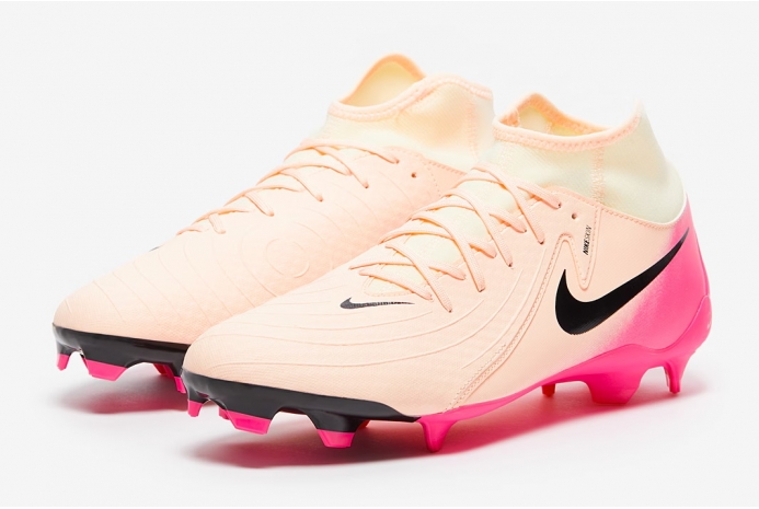 Футбольные бутсы Nike Phantom Luna II Academy MG FD6725-800