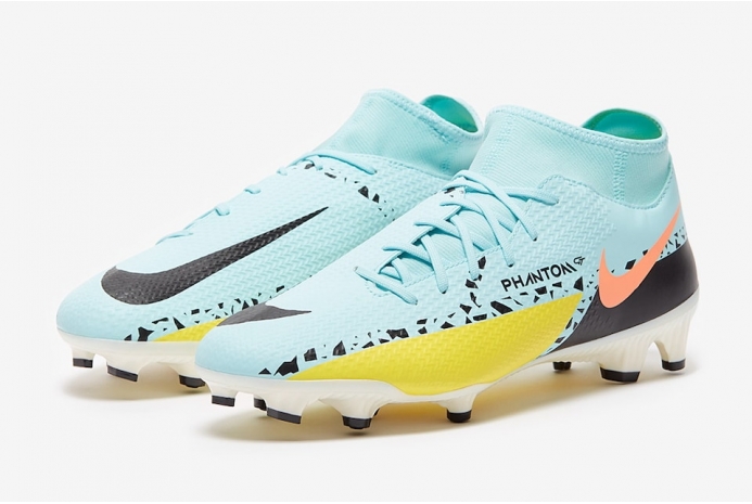 Футбольні бутси Nike Phantom GT II Academy DF MG DC0797-407