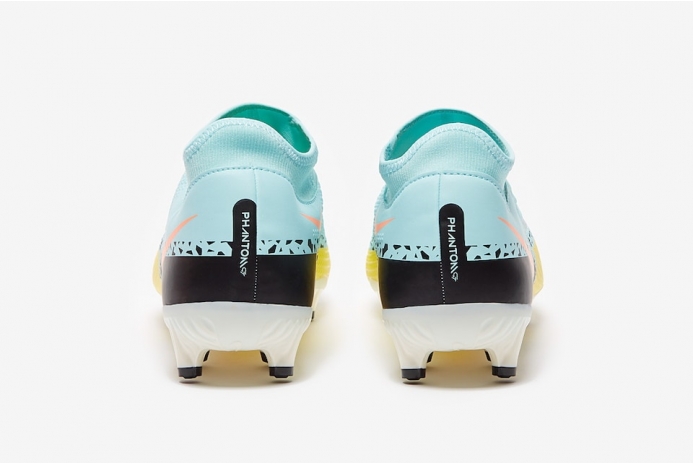 Футбольні бутси Nike Phantom GT II Academy DF MG DC0797-407