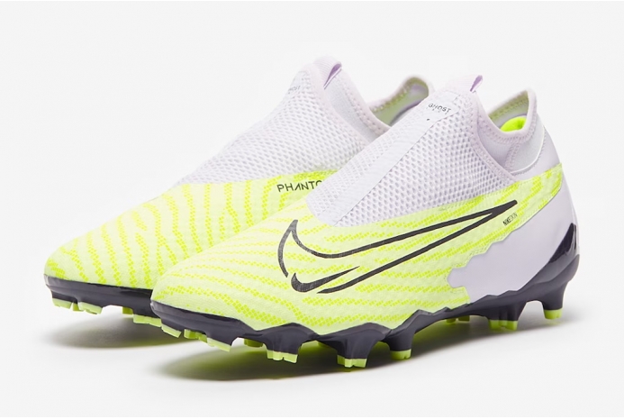Футбольні бутси Nike Phantom GX Academy DF MG DD9472-705
