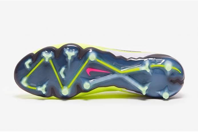 Футбольні бутси Nike Phantom GX Elite FG DC9968-705