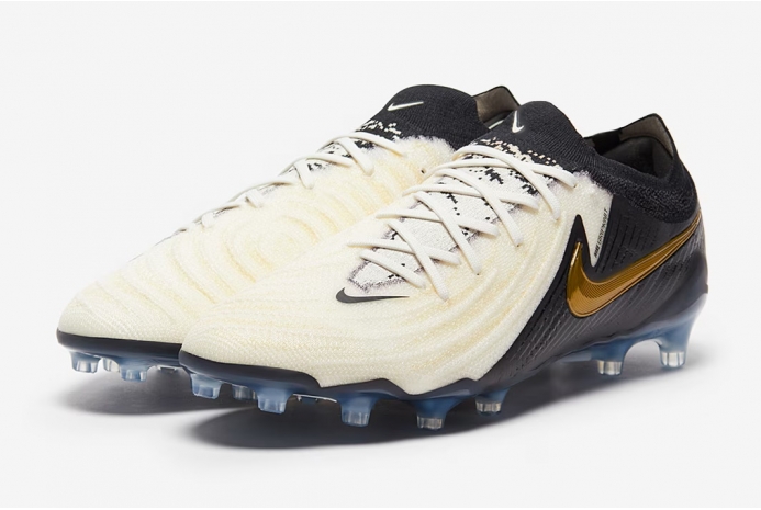 Футбольные бутсы Nike Phantom GX II Elite AG-Pro FJ2554-100