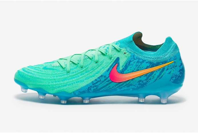 Футбольні бутси Nike Phantom GX II Elite AG-Pro FJ2556-300