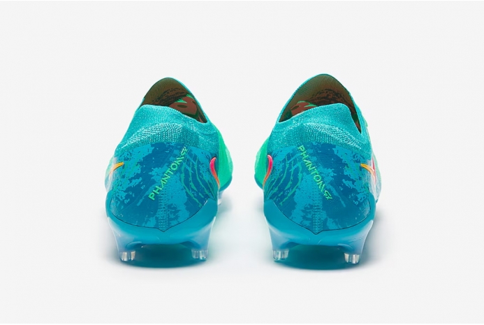 Футбольні бутси Nike Phantom GX II Elite AG-Pro FJ2556-300