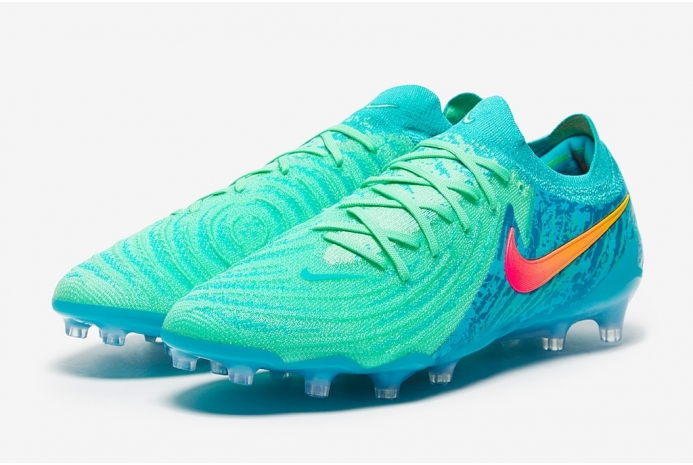 Футбольні бутси Nike Phantom GX II Elite AG-Pro FJ2556-300