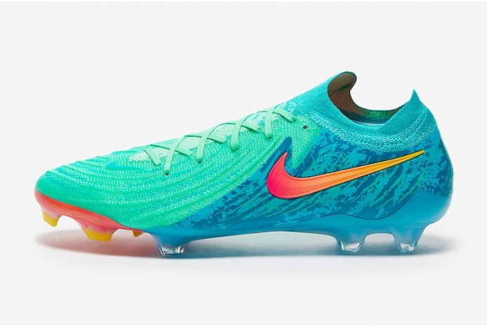 Футбольні бутси Nike Phantom GX II Elite FG FJ2560-300