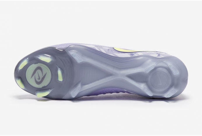 Футбольные бутсы Nike Phantom GX II Elite NU1 FG HF1597-500